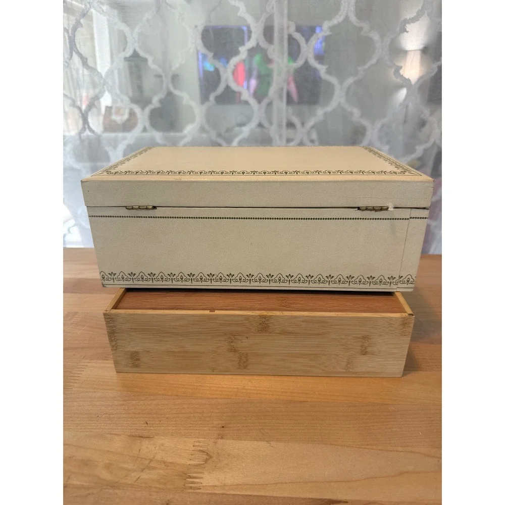 Vintage Cream Faux Leather Multi Tier Jewelry Box Blue Velvet Lilac Satin Lining